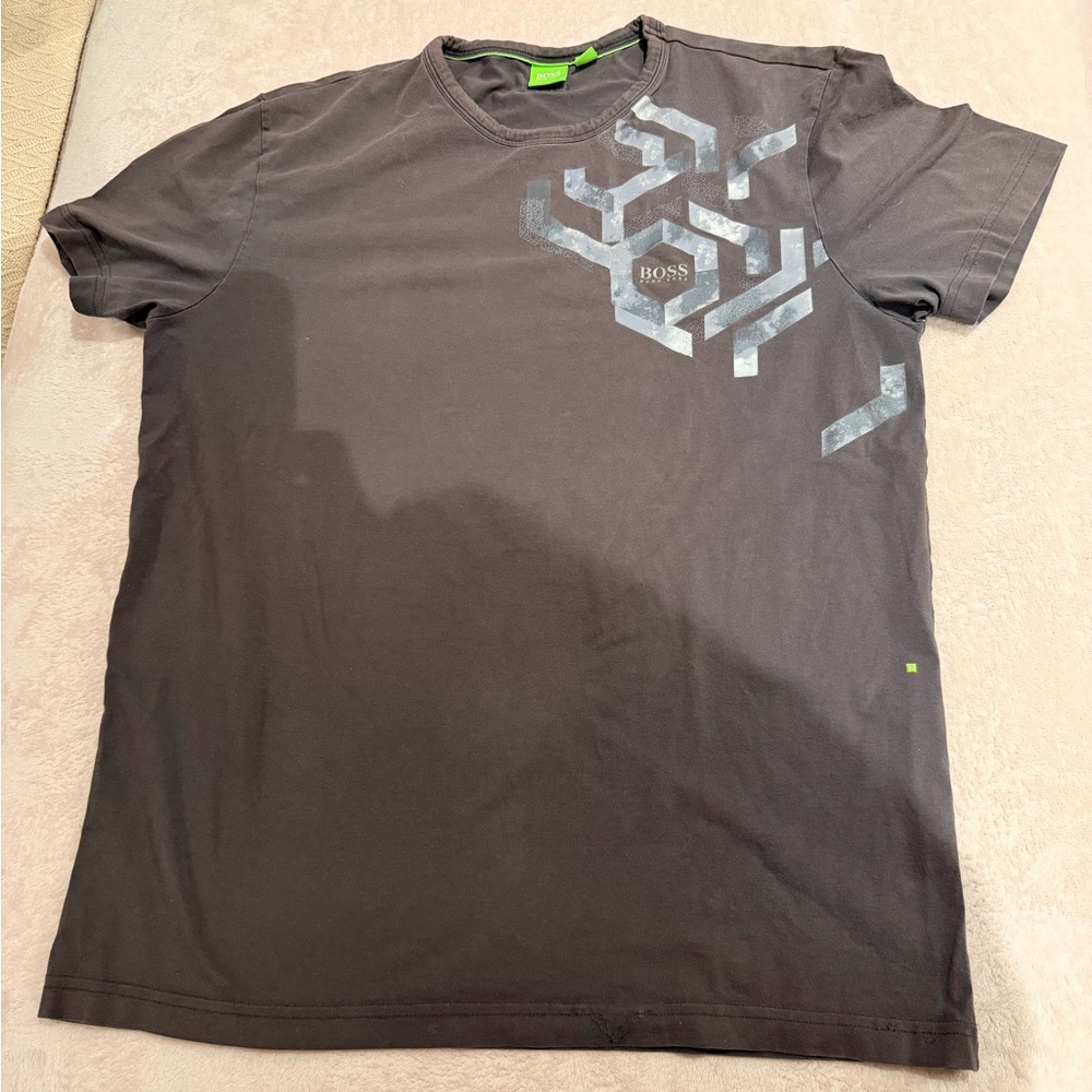 BOSS Men's  gray T-Shirt size L